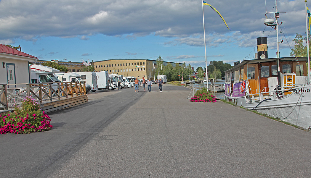 Citycamp är en centralt belägen ställplats på kajen i Söderhamn.