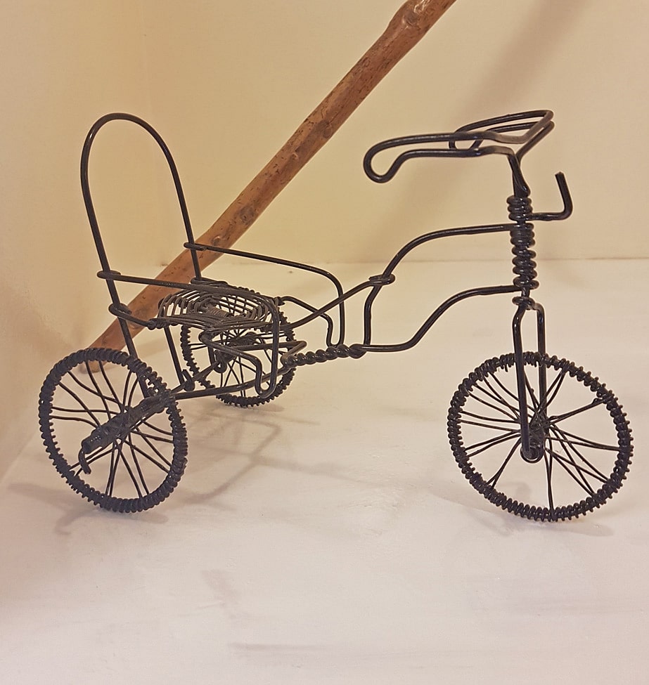 Luffarmuseet innehåller mängder av välgjorda föremål som denna cykel.