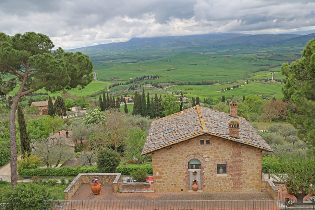 Utsikt från stadsmuren i Pienza.