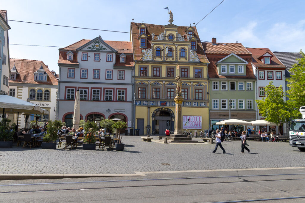 Konsthallen mittemot stadshuset vid fiskmarknaden.