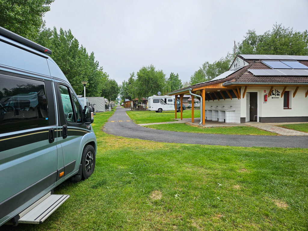 Caravan Camping i Gyenesdiás.