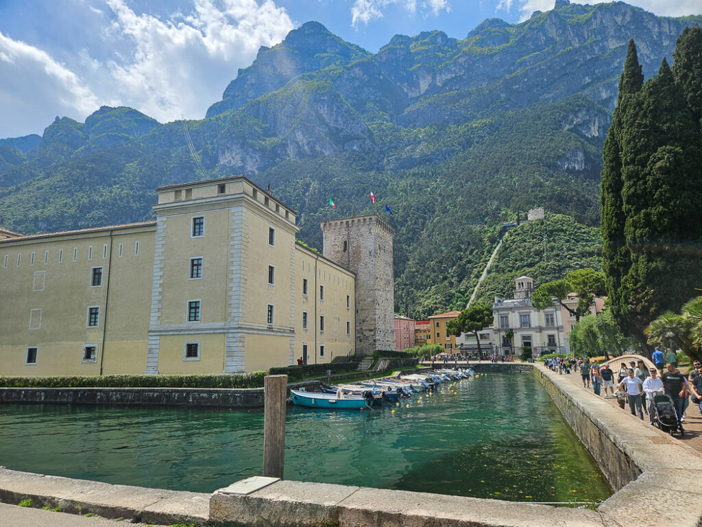 Rocca di Riva, ett gammalt slott i Riva del Garda.